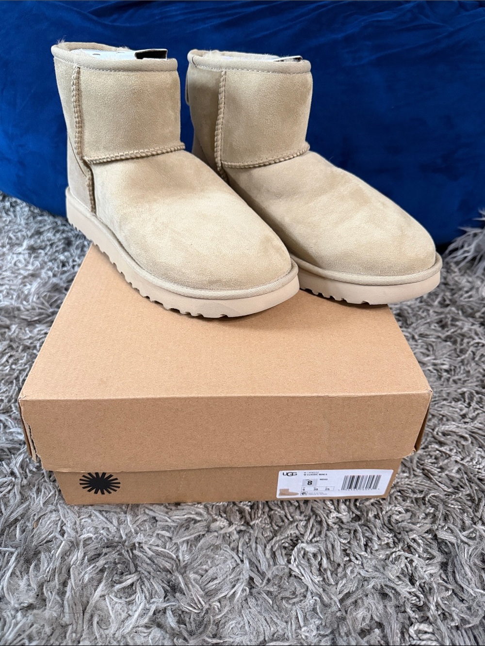 Ugg Classic mini II